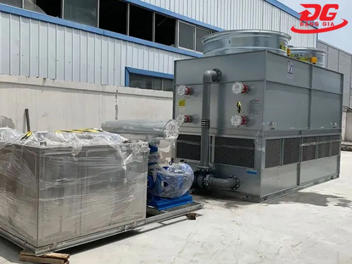 tháp giải nhiệt khô làm mát máy móc công nghiệp