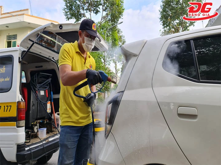 Tiệm The Auto House chuyên nghiệp và tận tâm