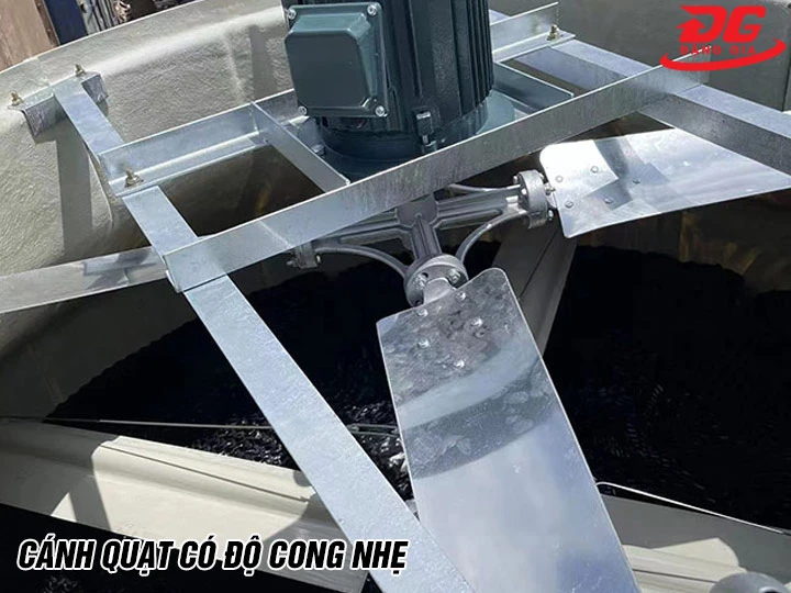 Cánh quạt D2000mm có cánh cong nhẹ