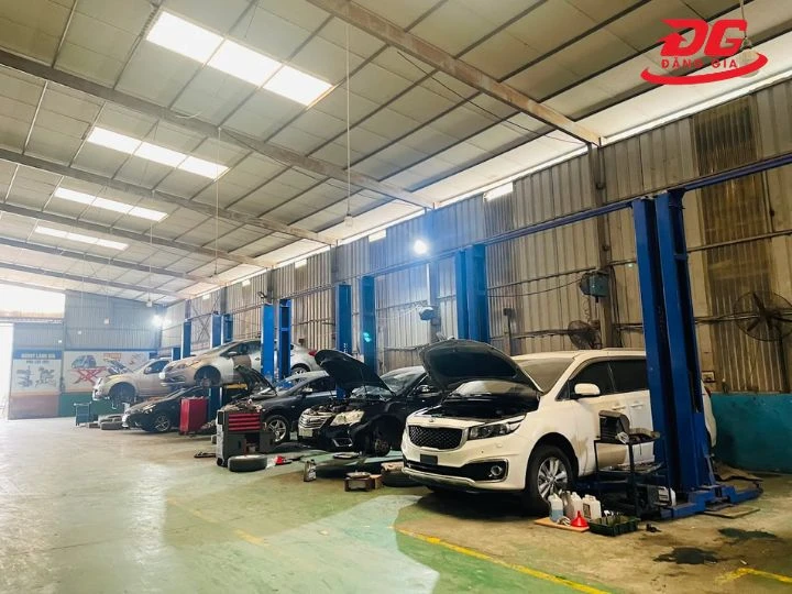 Tiệm rửa xe HZ AUTO Nam Từ Liêm