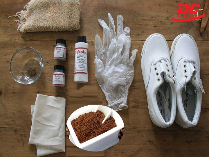 Chuẩn bị trước khi nhuộm giày bằng cà phê