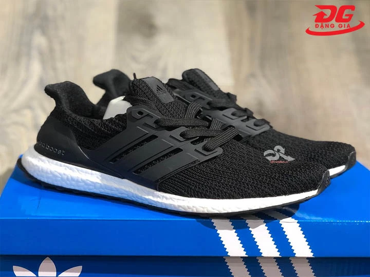Vệ sinh giày Adidas Ultra Boost: Tips nhanh gọn, hiệu quả