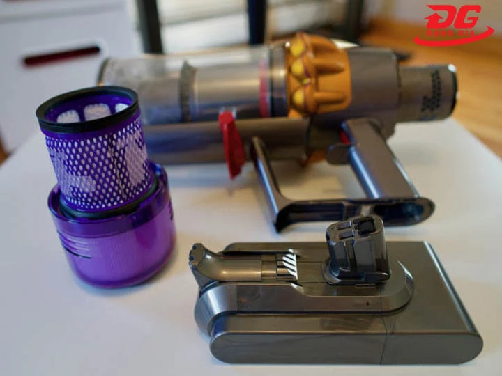 lưu ý khi mua máy hút bụi Dyson V8