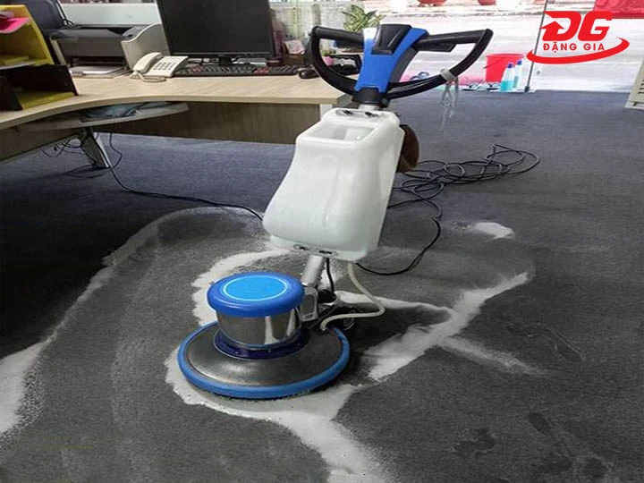Linh hoạt với nhiều loại sàn