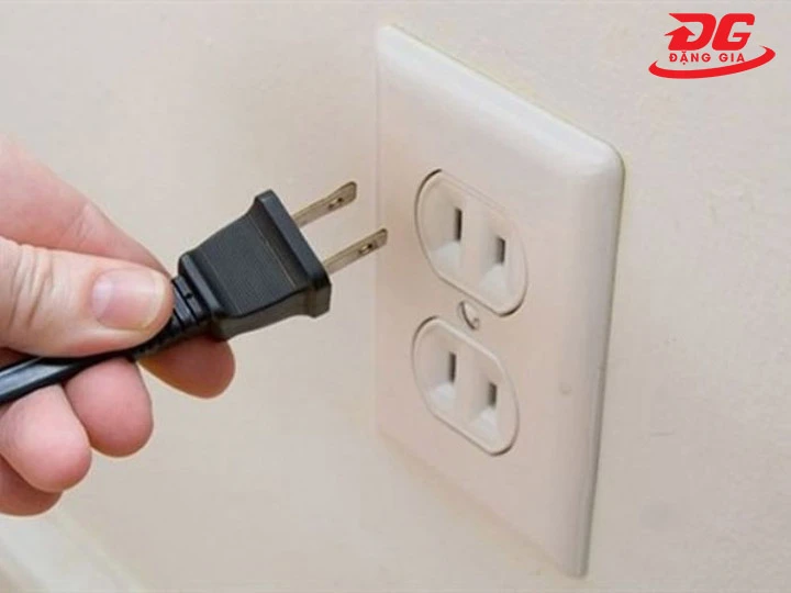 Hoạt động với điện dân dụng 220V