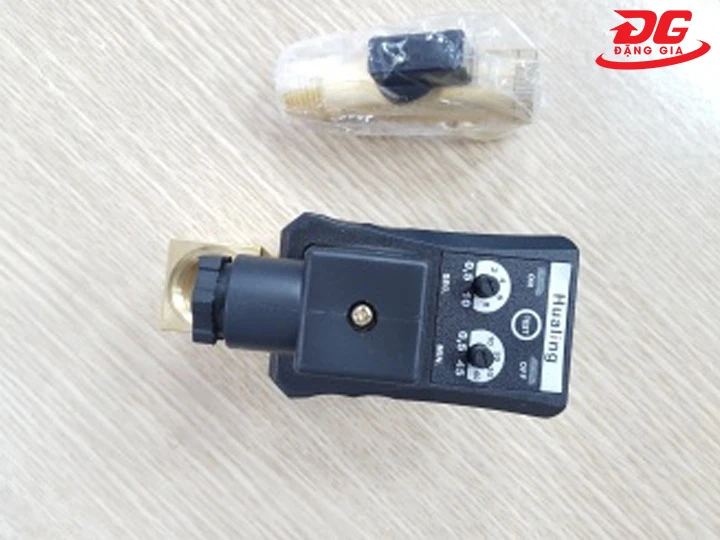 Đang chạy thì máy tự ngắt