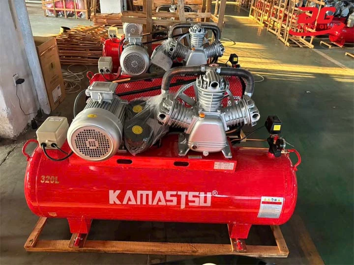 Máy nén khí Kamastsu KM200 lít