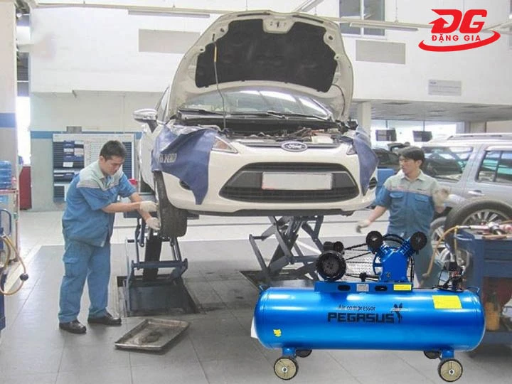 Máy nén khí lưu động trong sửa xe
