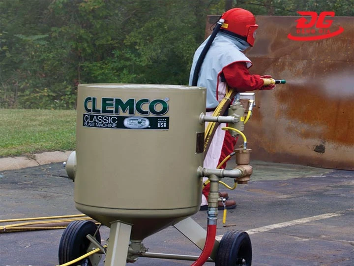 Ưu điểm khi dùng máy nén khí phun cát