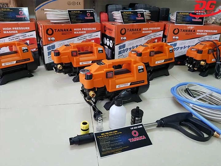 Máy xịt xe Tanaka