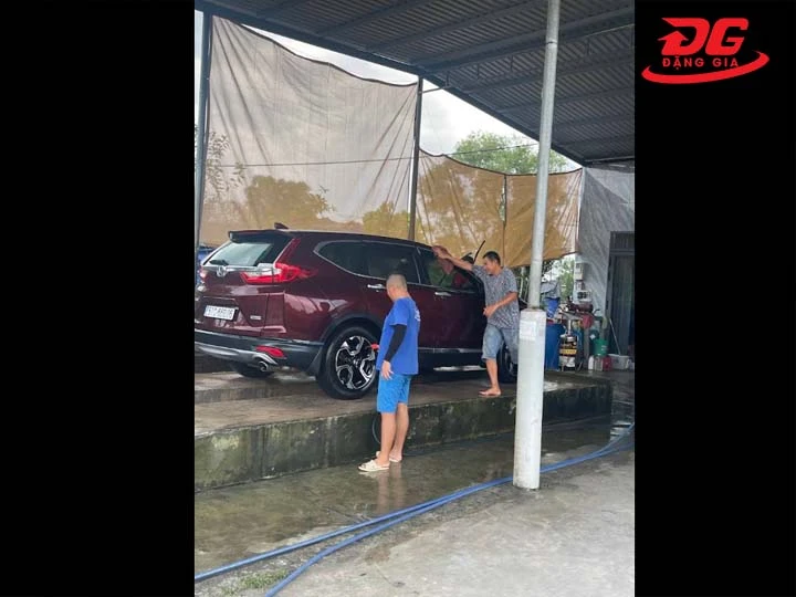 Rửa Xe Anh Tú