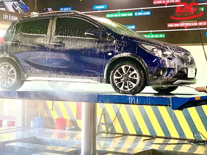 Tiệm rửa xe Nguyễn Bách
