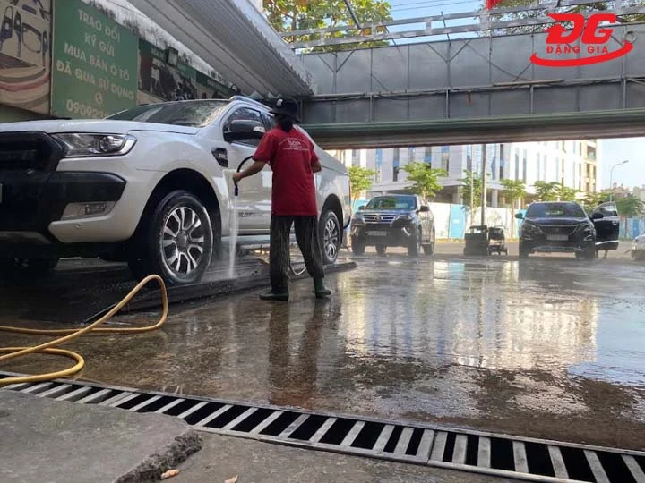 Rửa xe Mạnh Hà