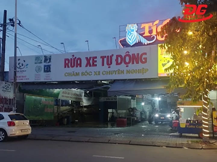 Tiệm rửa xe Panda