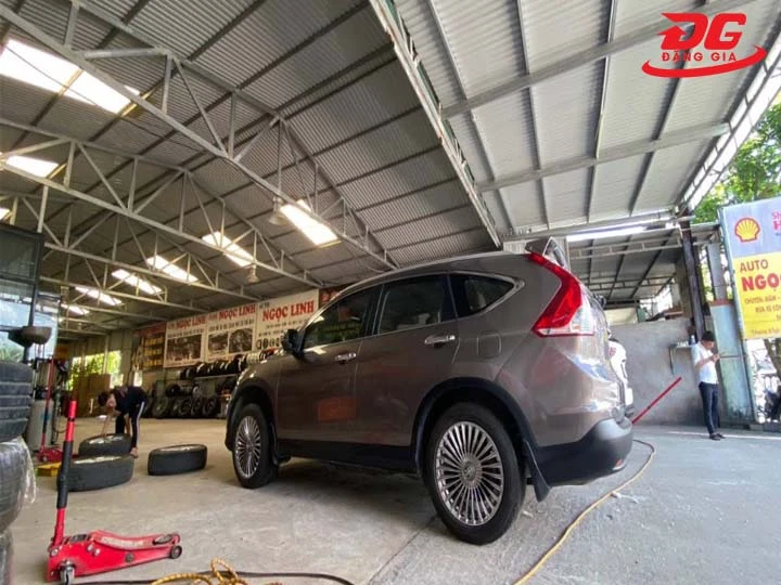GARA VÁ LỐP RỬA XE NGỌC LINH