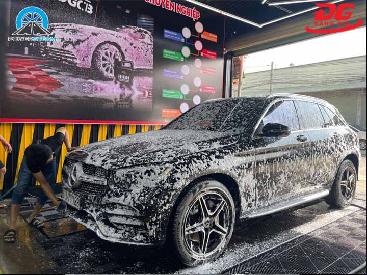 Rửa xe Đông Ba