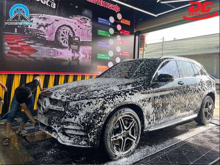 Rửa xe Đông Ba