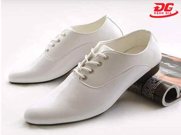 Vệ Sinh Giày Da Trắng: Mẹo Đơn Giản Nhưng Cực Kỳ Hiệu Quả