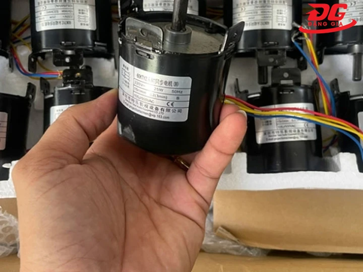 Tips chọn motor máy ép plastic