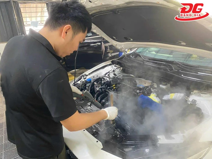 TRUNG TÂM RỬA XE Ô TÔ AN ĐỨC
