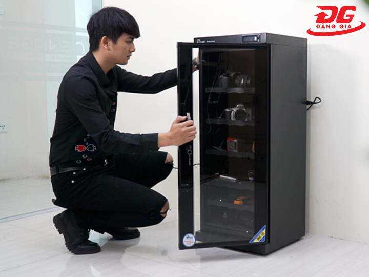Tủ chống ẩm 120L hút ẩm nhiều