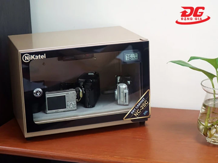 Tủ bảo vệ máy ảnh Nikatei NC-20C