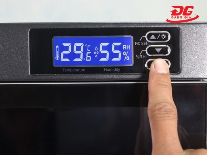 cách dùng dòng tủ FujiE DHC