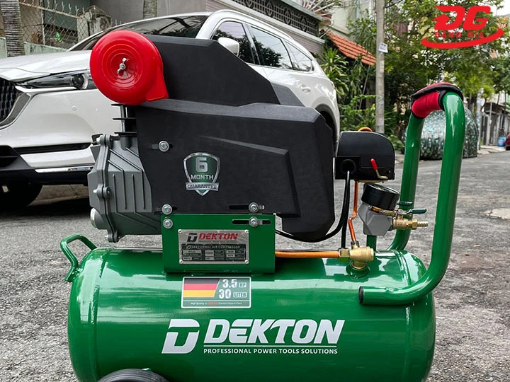 ứng dụng máy nén khí có dầu Dekton trong rửa xe