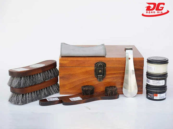 dụng cụ Vệ Sinh Giày Cao Gót