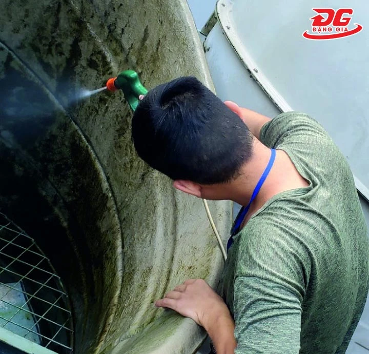 vệ sinh tháp giải nhiệt