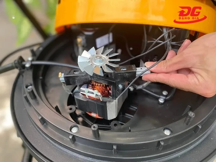 Hướng dẫn vệ sinh và bảo dưỡng motor máy hút bụi 1500W