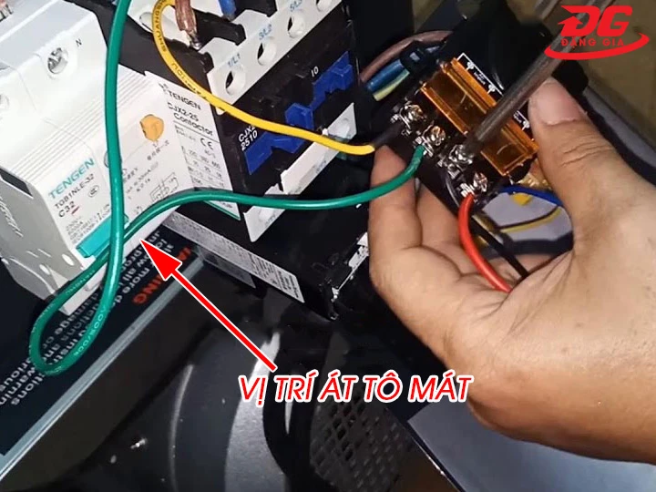 vị trí at to mát máy rửa xe