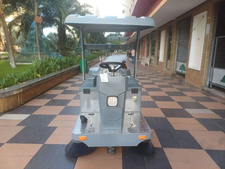 Xuất xưởng xe quét rác Kumisai KMS 160E cho khu chung cư ở Bắc Giang