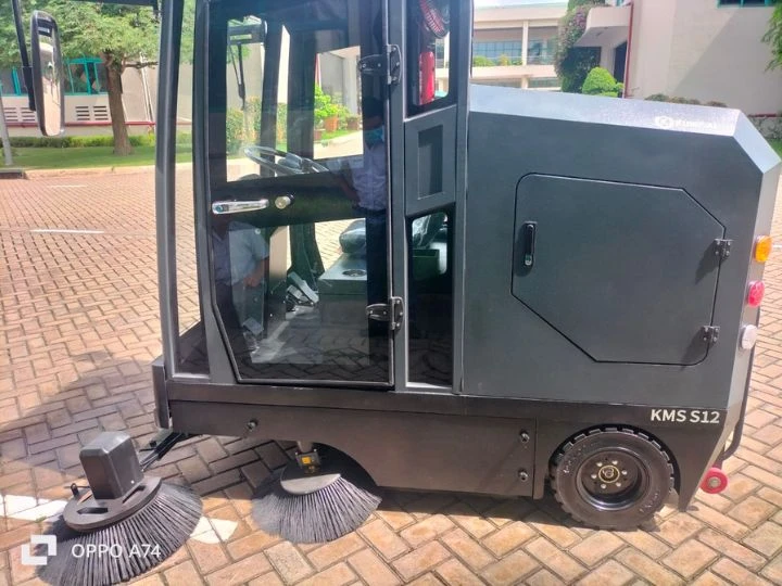 Xưởng sản xuất thép Đại Thành nhận bàn giao xe quét rác Kumisai KMS S12 3
